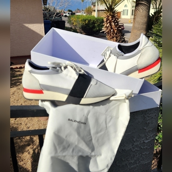 These Balenciaga Race‎ Runners - Picture 14 of 14
